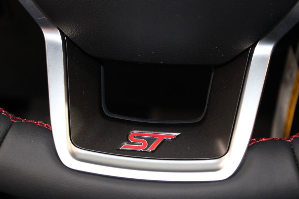 New 2026 Ford Explorer ST image 40