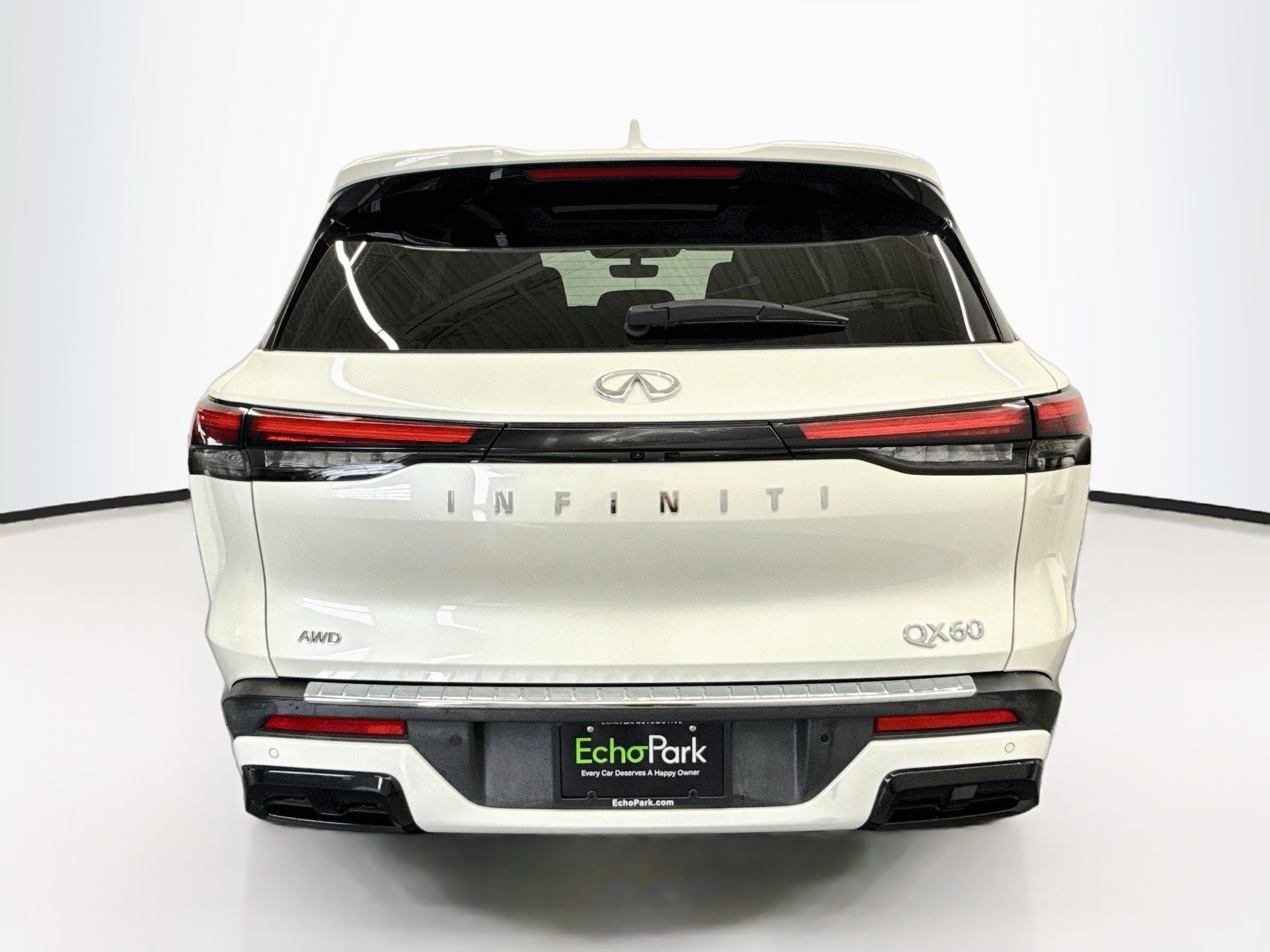 Used 2023 INFINITI QX60 Luxe w/ Performance Audio Package AWD/4WD image 7