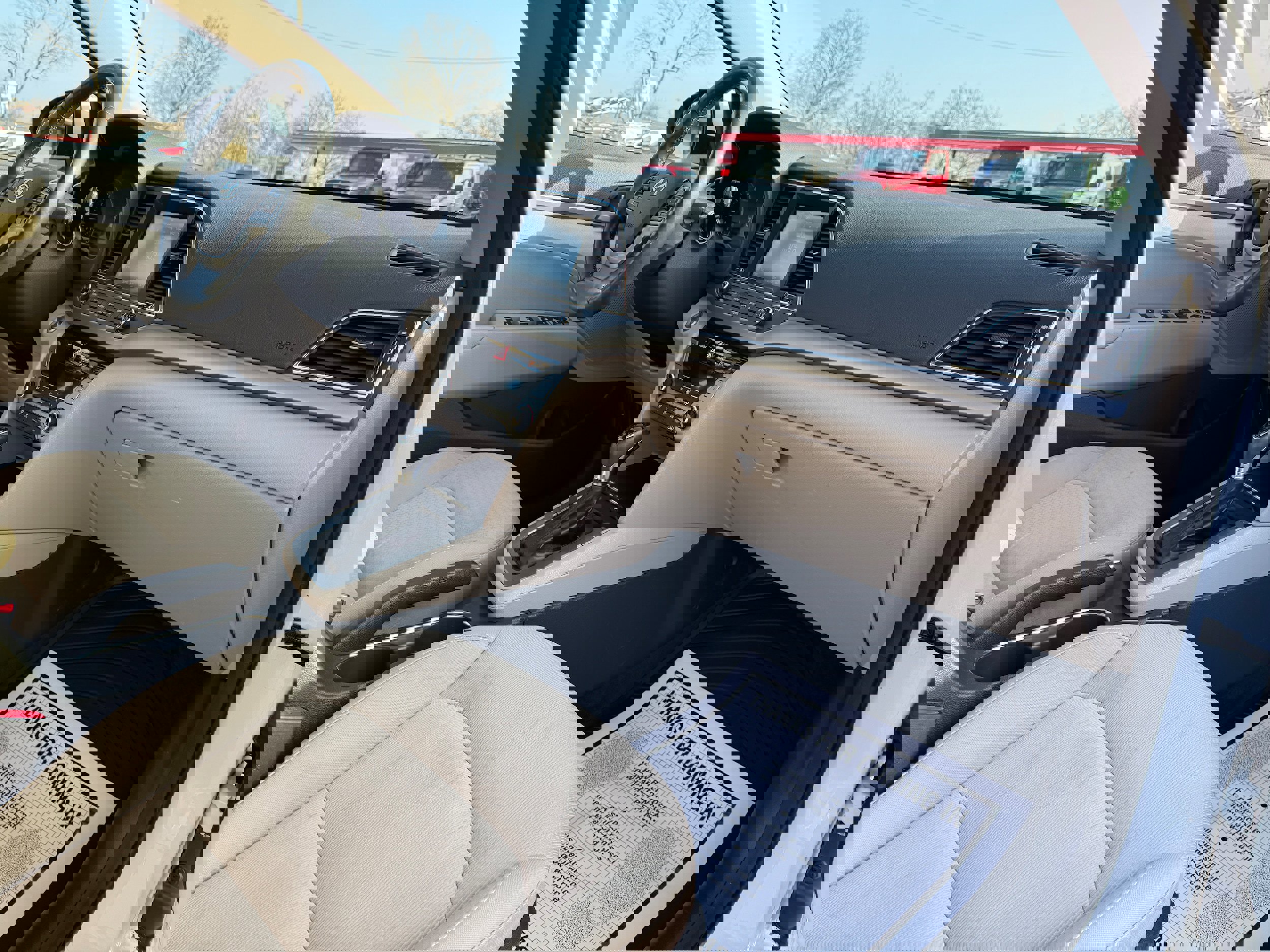 Used 2017 Hyundai Elantra SE w/ SE A/T Tech Package 03 image 17