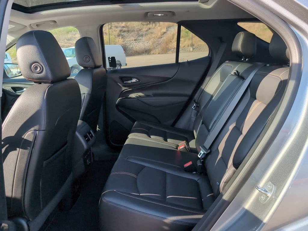 Used 2023 Chevrolet Equinox Premier AWD/4WD image 50