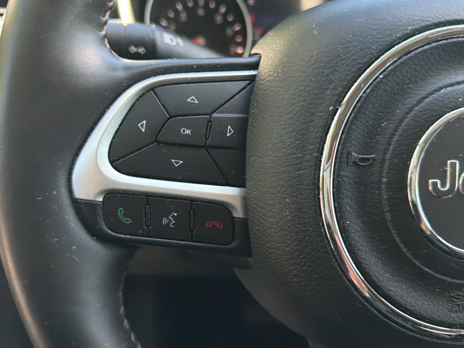 Used 2018 Jeep Compass Limited AWD/4WD image 28