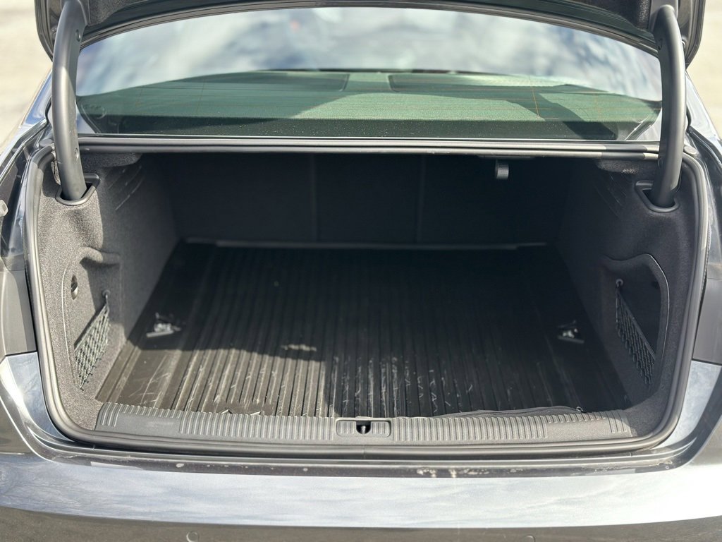 Used 2023 Audi S4 Premium Plus w/ Premium Plus Package image 6