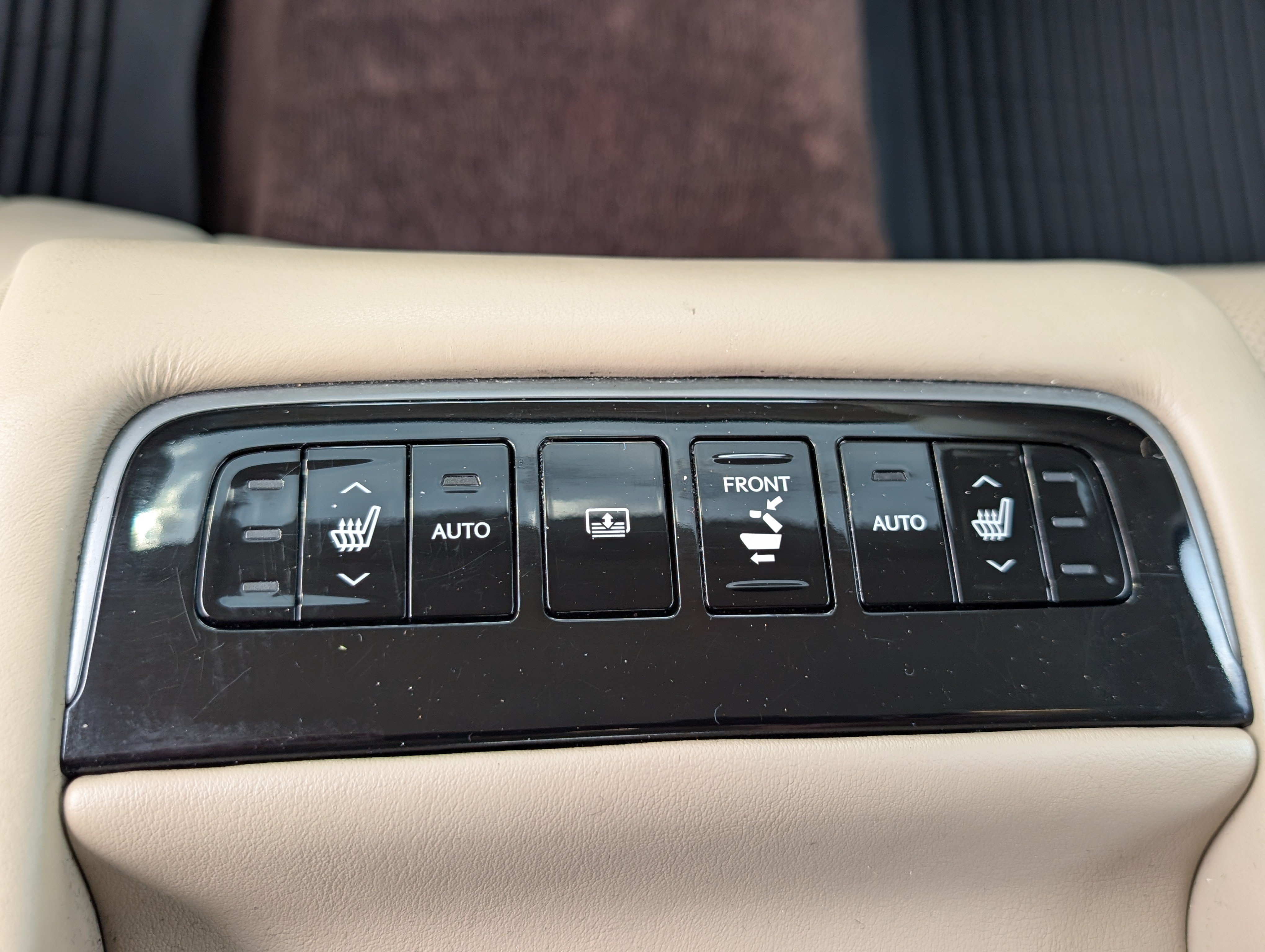 Used 2018 Lexus LS 500 AWD w/ Interior Upgrade Package image 15