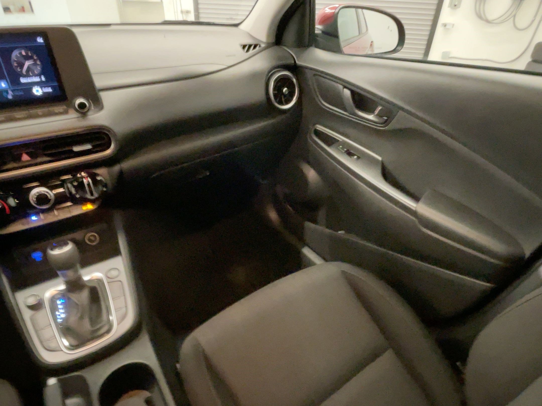 Used 2023 Hyundai Kona SEL w/ Cargo Package image 27