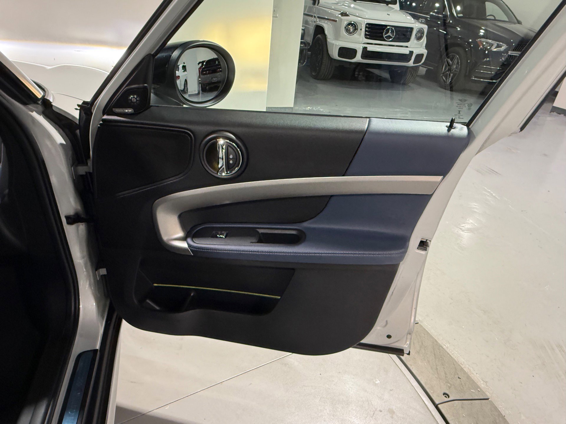 Used 2023 MINI Cooper Countryman S w/ Signature Upholstery Package image 40