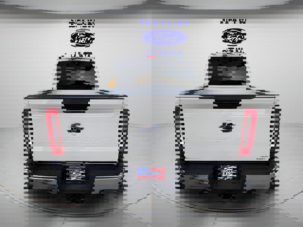 Used 2025 Ford F250 XLT image 4