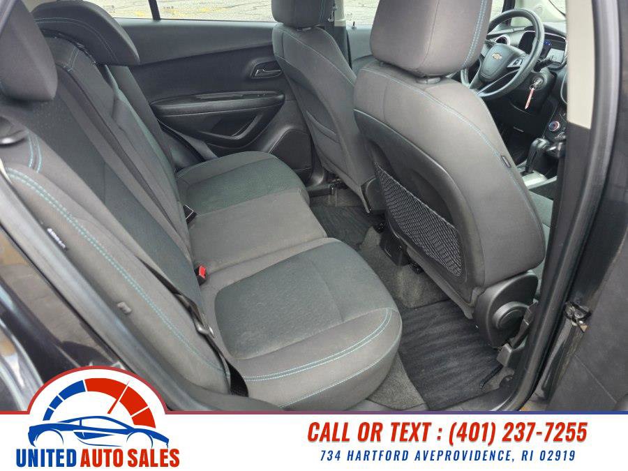 Used 2015 Chevrolet Trax LS image 12