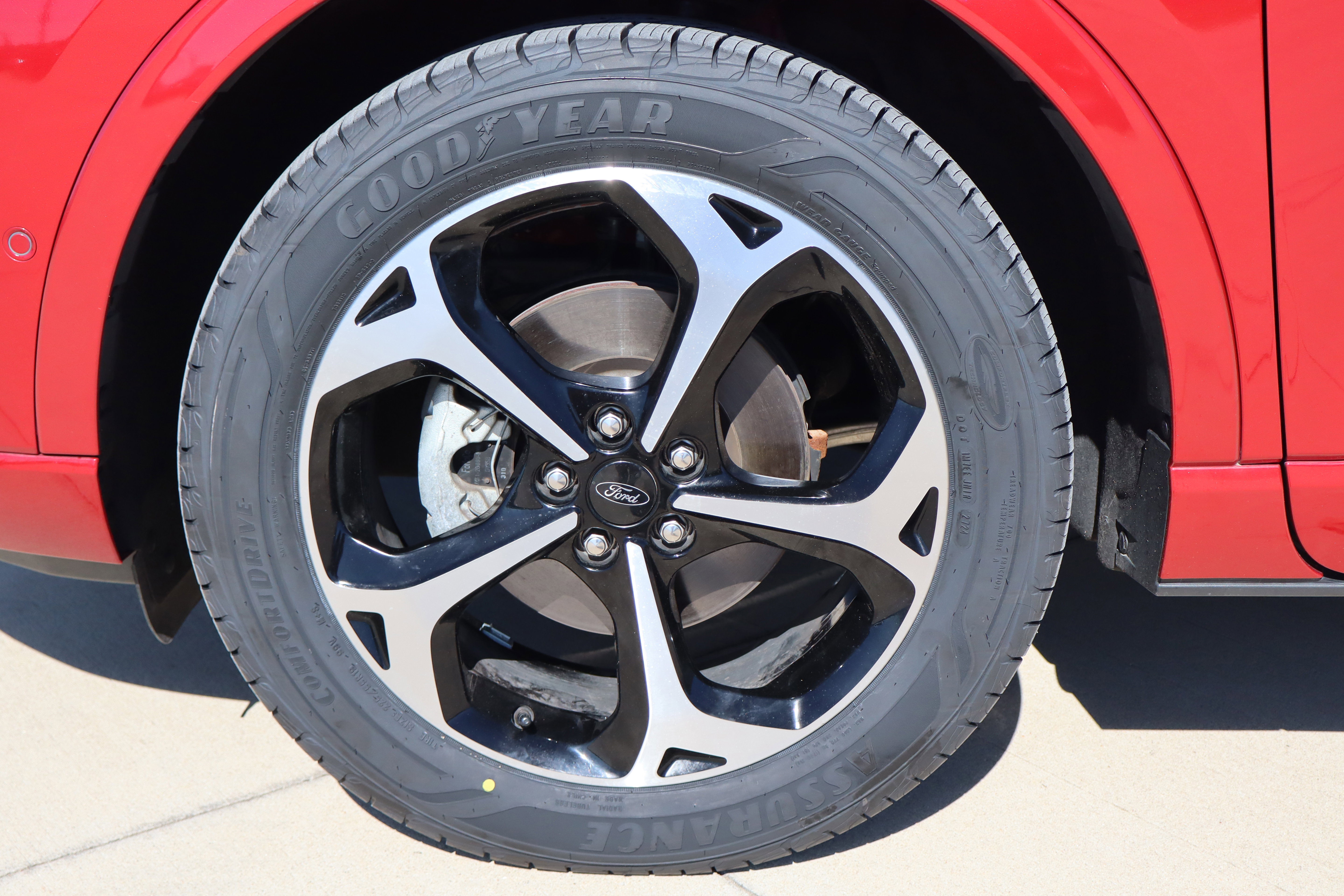Used 2023 Ford Escape ST-Line Elite w/ Premium Technology Package AWD/4WD image 29