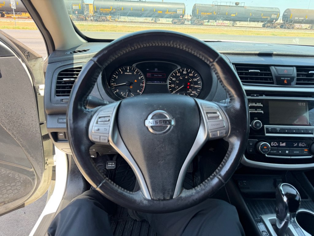 Used 2018 Nissan Altima 2.5 SL FWD image 14