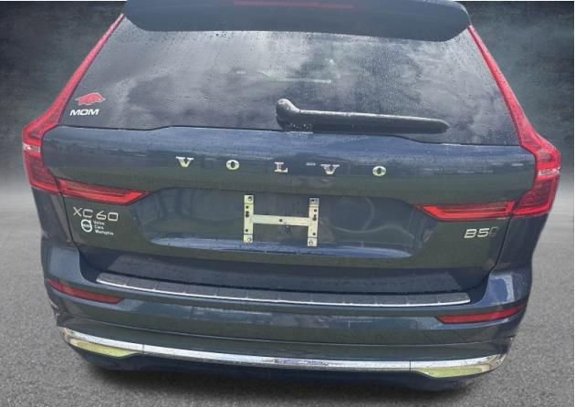 Used 2023 Volvo XC60 B5 Plus w/ Climate Package AWD/4WD image 5