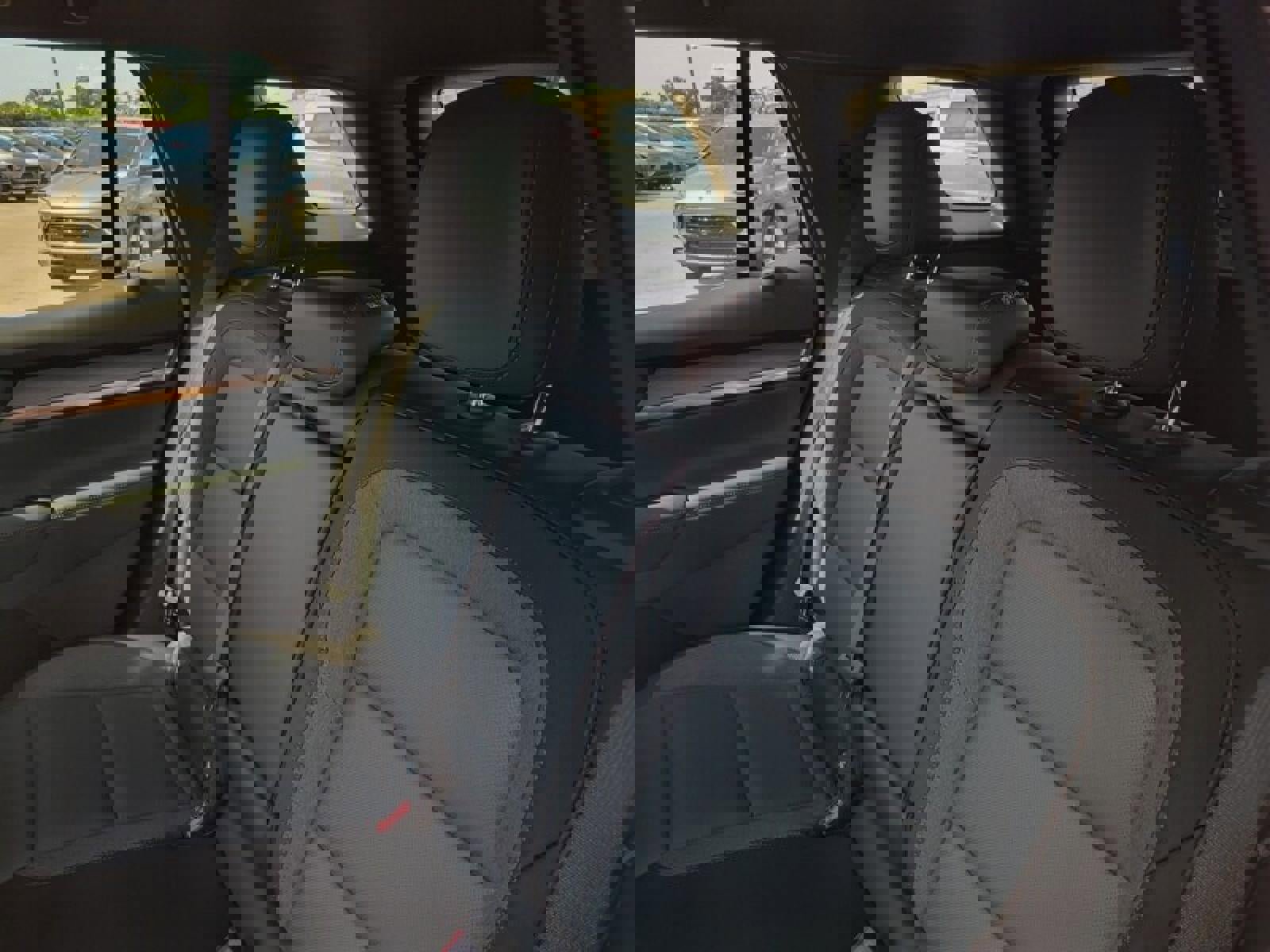 New 2026 GMC Terrain AT4 w/ Convenience Package III image 27