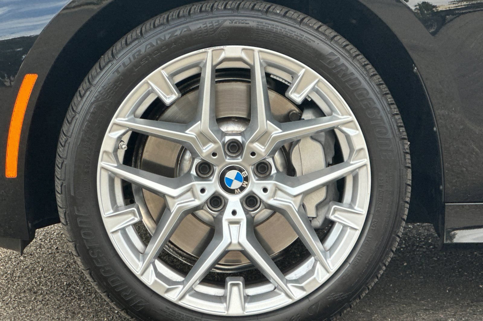 Used 2026 BMW 330i xDrive Sedan AWD/4WD image 24