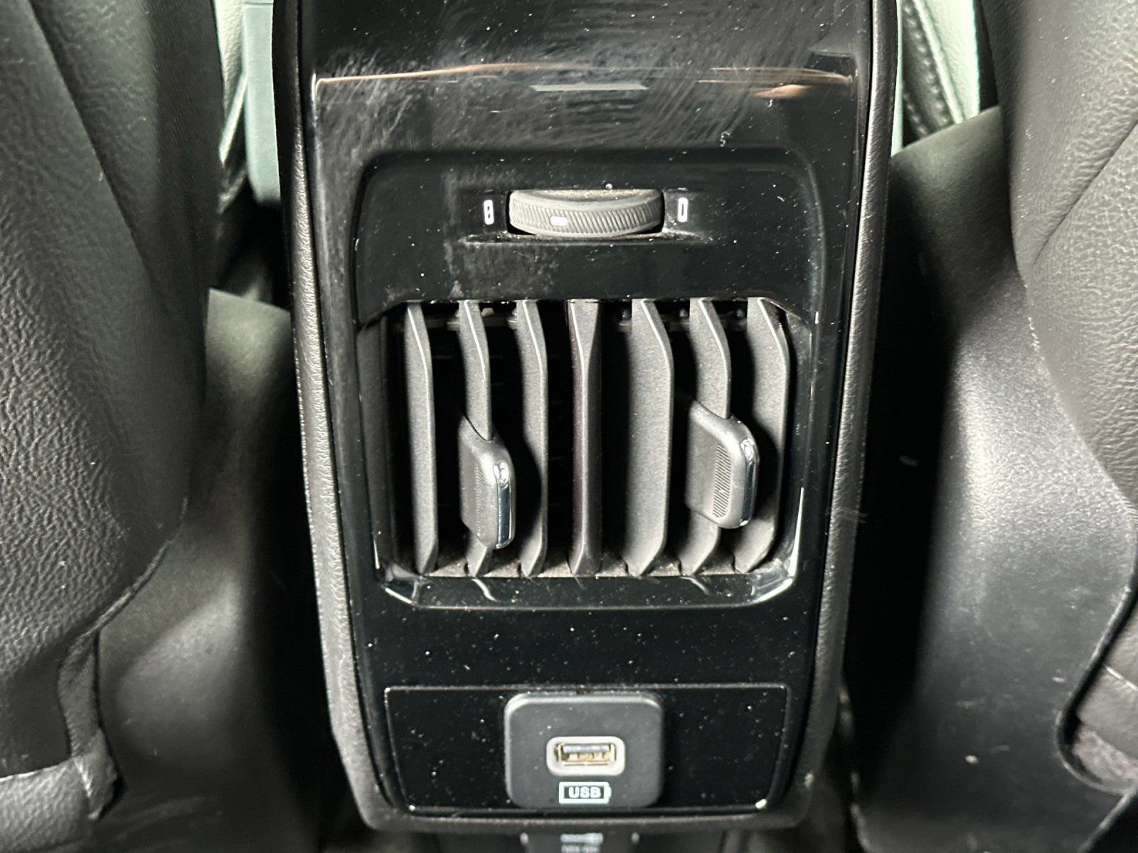Used 2024 Jeep Compass Latitude AWD/4WD image 13