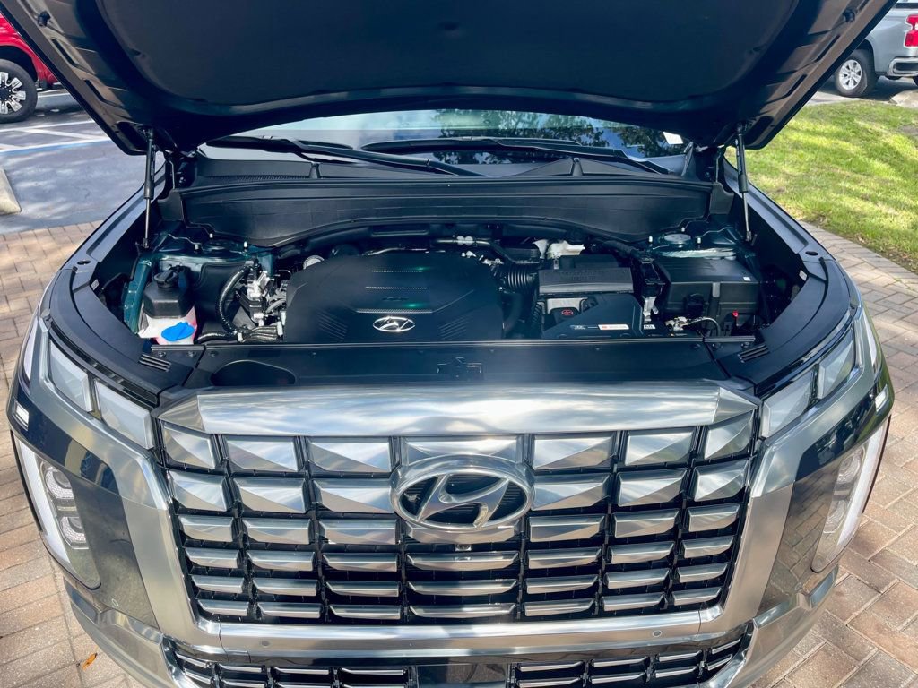 Used 2025 Hyundai Palisade Calligraphy image 19