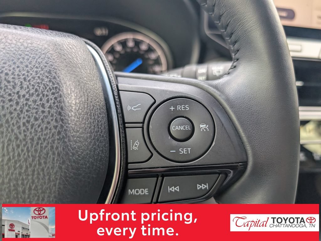 Used 2024 Toyota Venza XLE AWD/4WD image 18