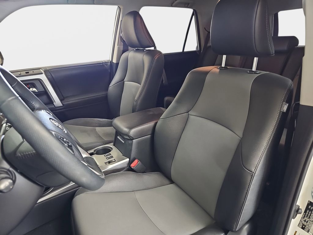 Used 2019 Toyota 4Runner SR5 Premium AWD/4WD image 17