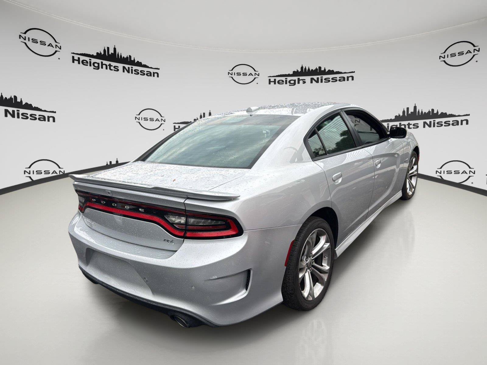 Used 2022 Dodge Charger R/T RWD image 5