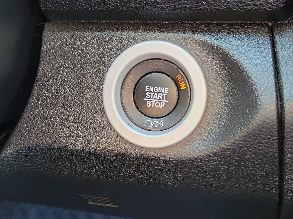 Used 2018 RAM 1500 Laramie w/ Convenience Group image 17