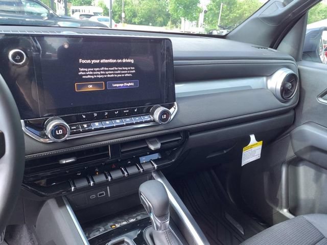 Used 2024 Chevrolet Colorado LT w/ LT Convenience Package II RWD image 17