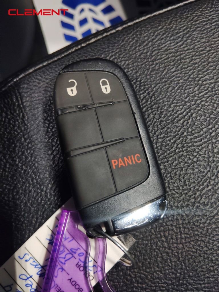 Used 2024 Jeep Compass Trailhawk image 51