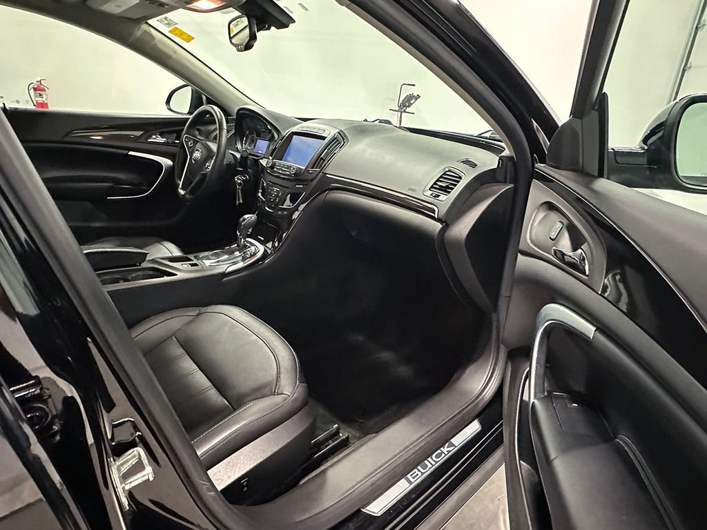 Used 2016 Buick Regal FWD image 22