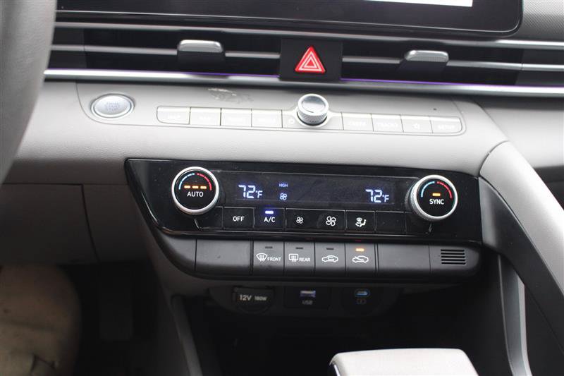 Used 2024 Hyundai Elantra SEL FWD image 14
