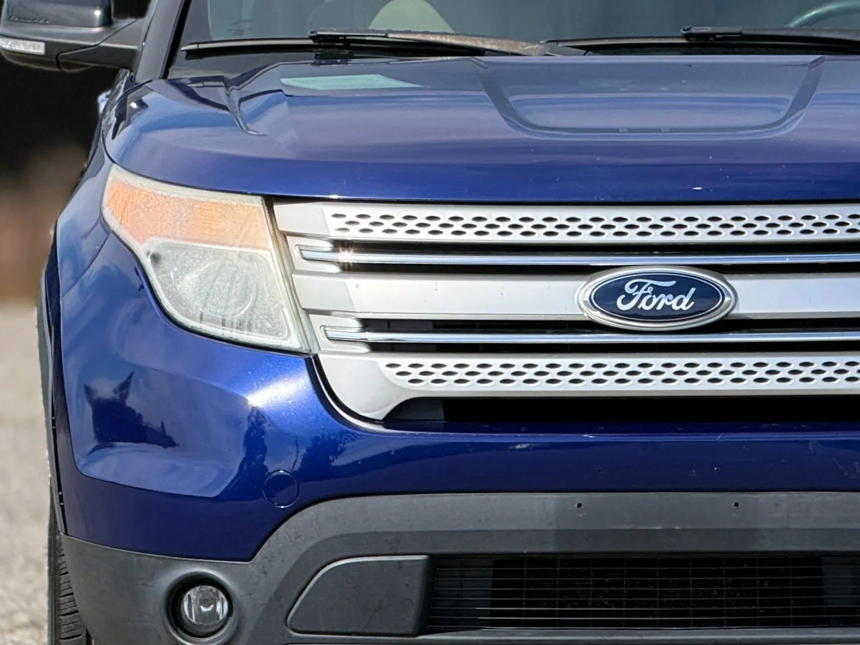Used 2014 Ford Explorer XLT w/ Equipment Group 202A AWD/4WD image 11