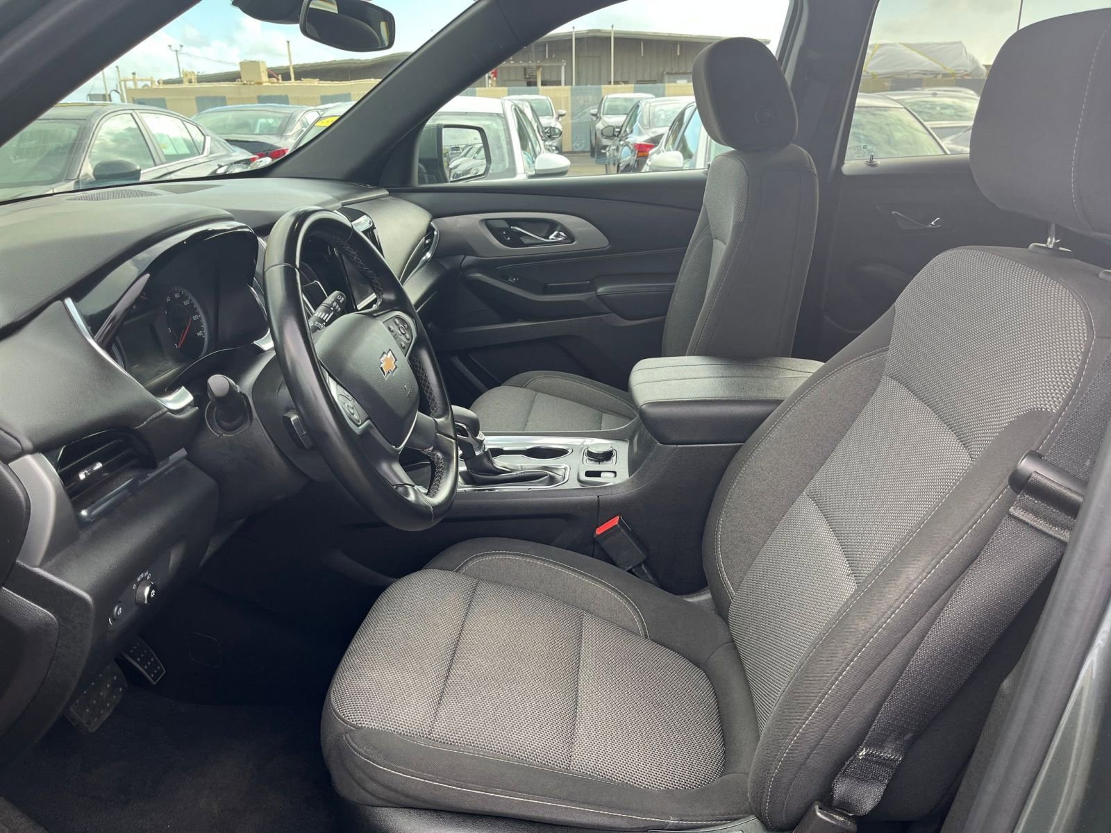 Used 2023 Chevrolet Traverse LT image 27