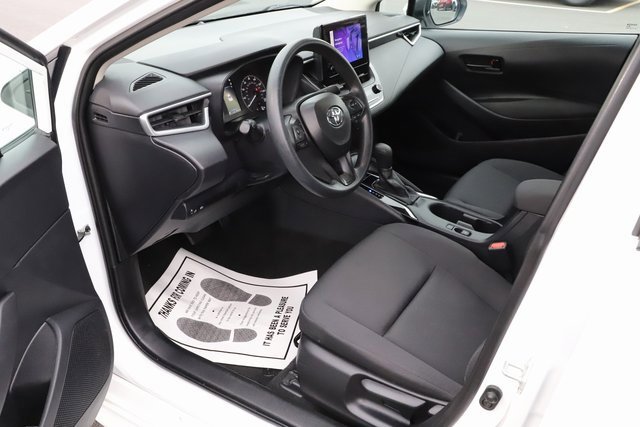 Used 2024 Toyota Corolla LE image 9
