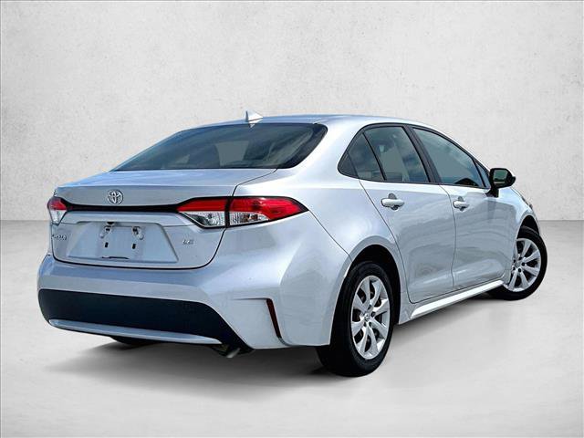 Used 2021 Toyota Corolla LE FWD image 2