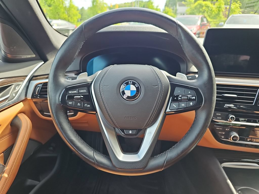 Certified 2023 BMW 530i xDrive w/ Premium Package AWD/4WD image 17