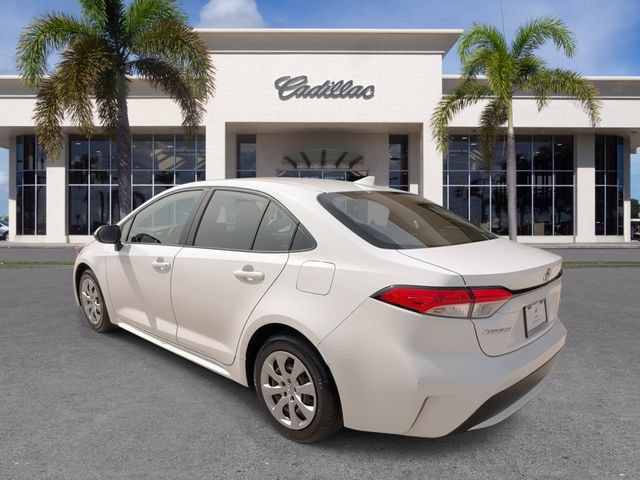 Used 2021 Toyota Corolla LE FWD image 11