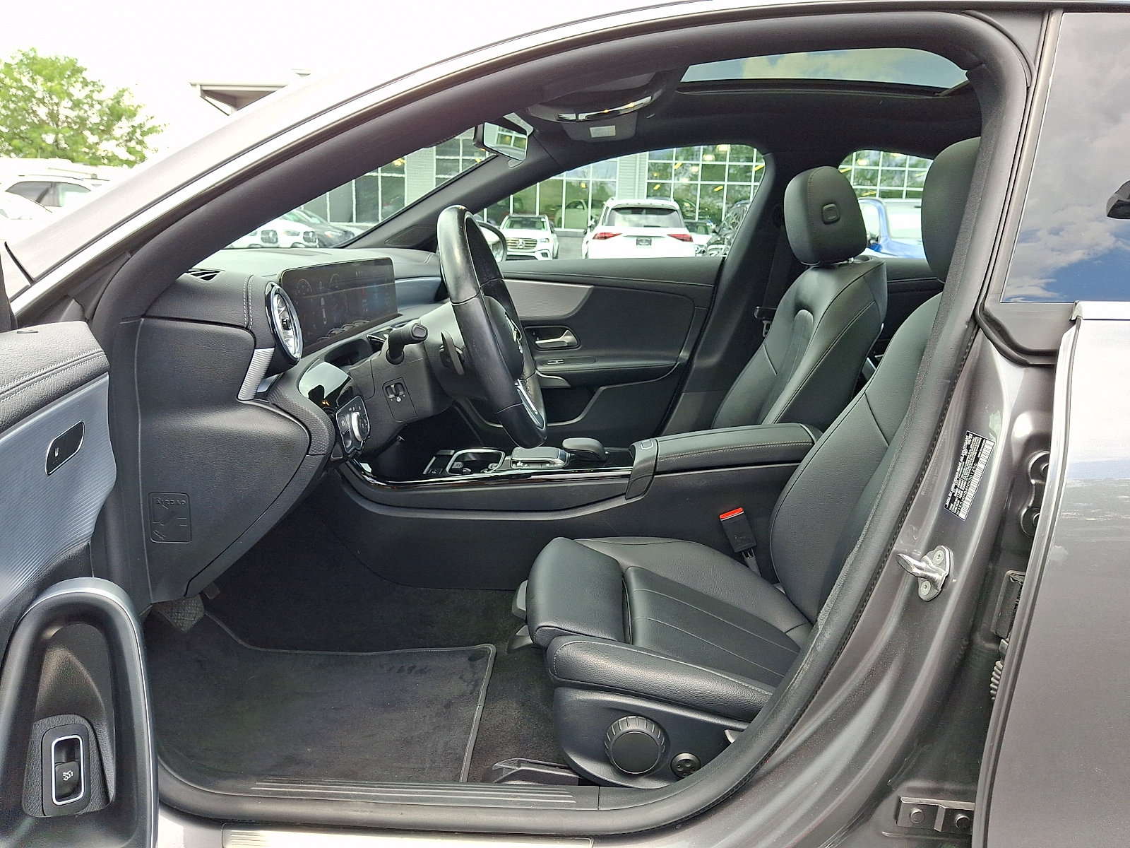 Certified 2022 Mercedes-Benz CLA 250 4MATIC image 14