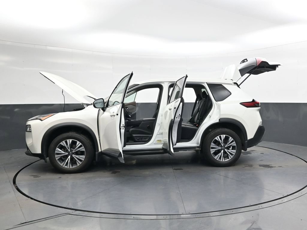 Used 2022 Nissan Rogue SV image 42