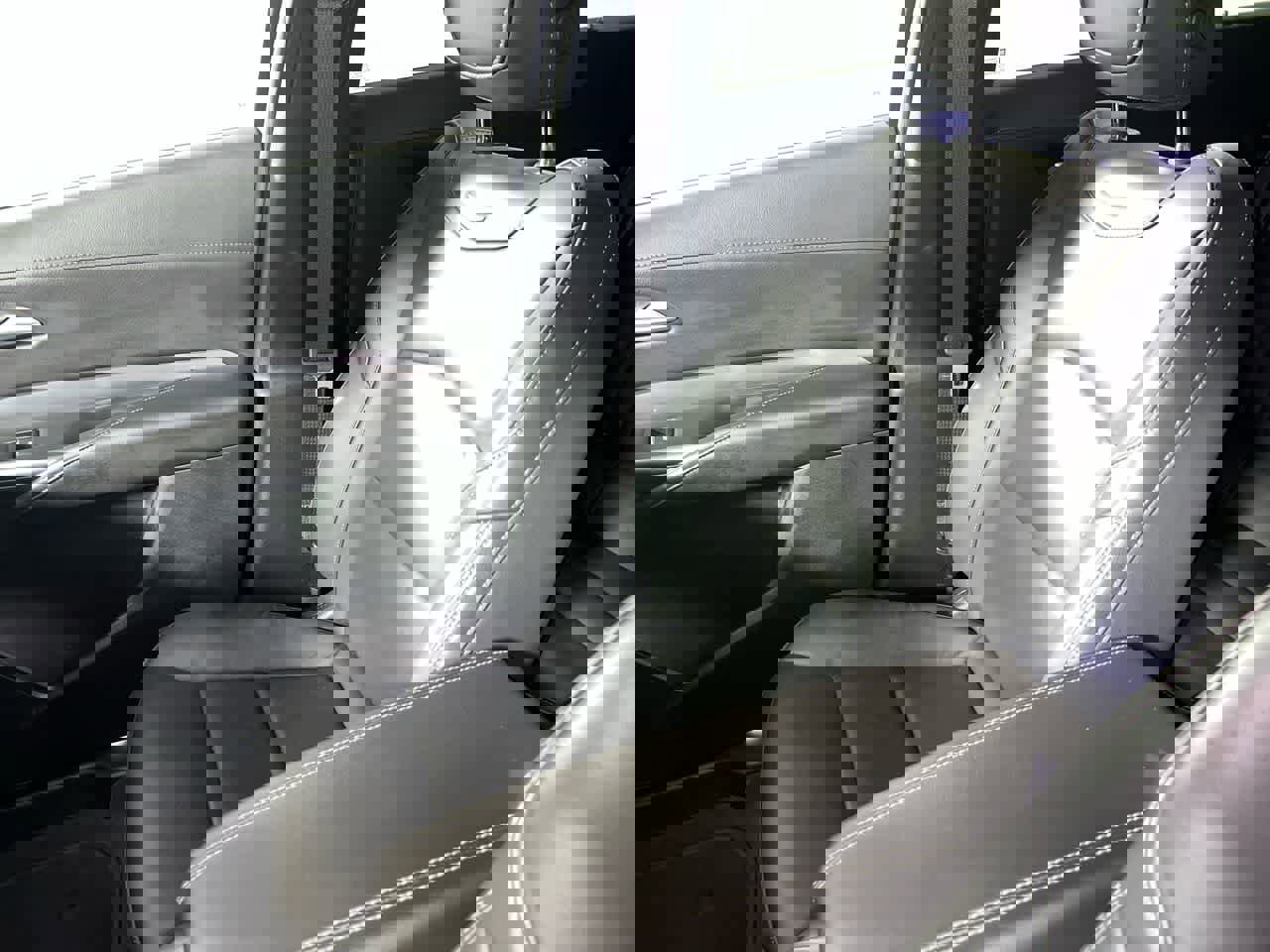 Used 2025 Cadillac XT4 Premium Luxury image 26