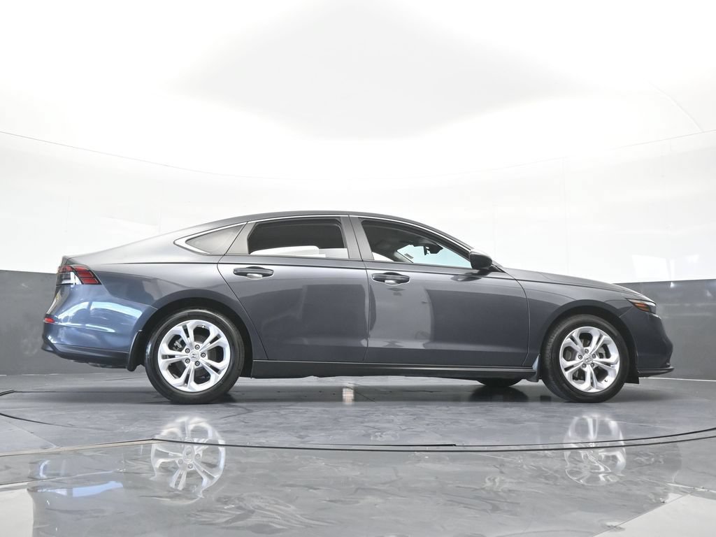 Used 2025 Honda Accord LX image 58