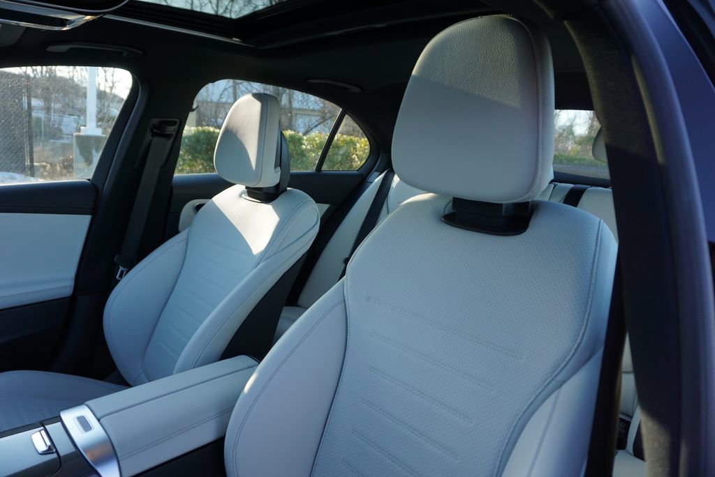 Certified 2022 Mercedes-Benz C 300 Sedan image 11