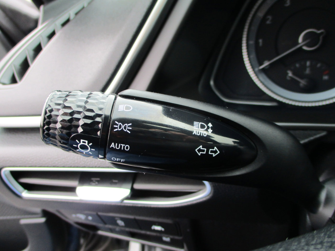 Used 2022 Hyundai Sonata SE w/ Cargo Package image 32