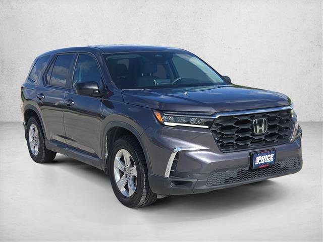 Used 2023 Honda Pilot LX image 3
