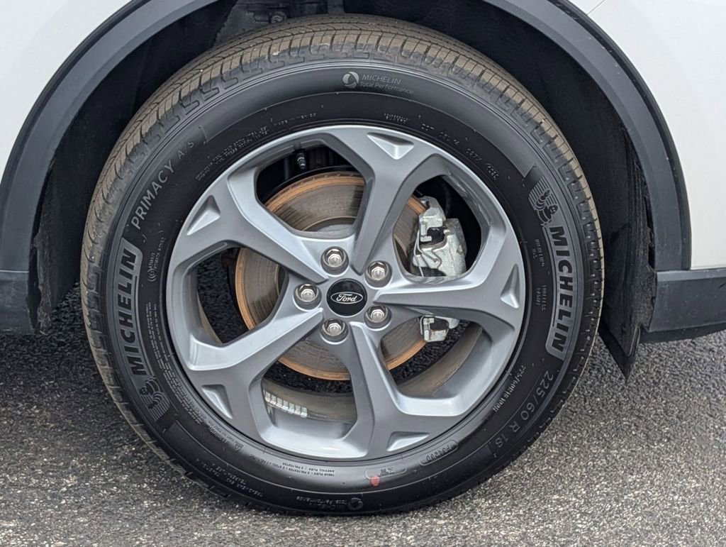 New 2026 Ford Escape ST-Line w/ Cold Weather Package image 17