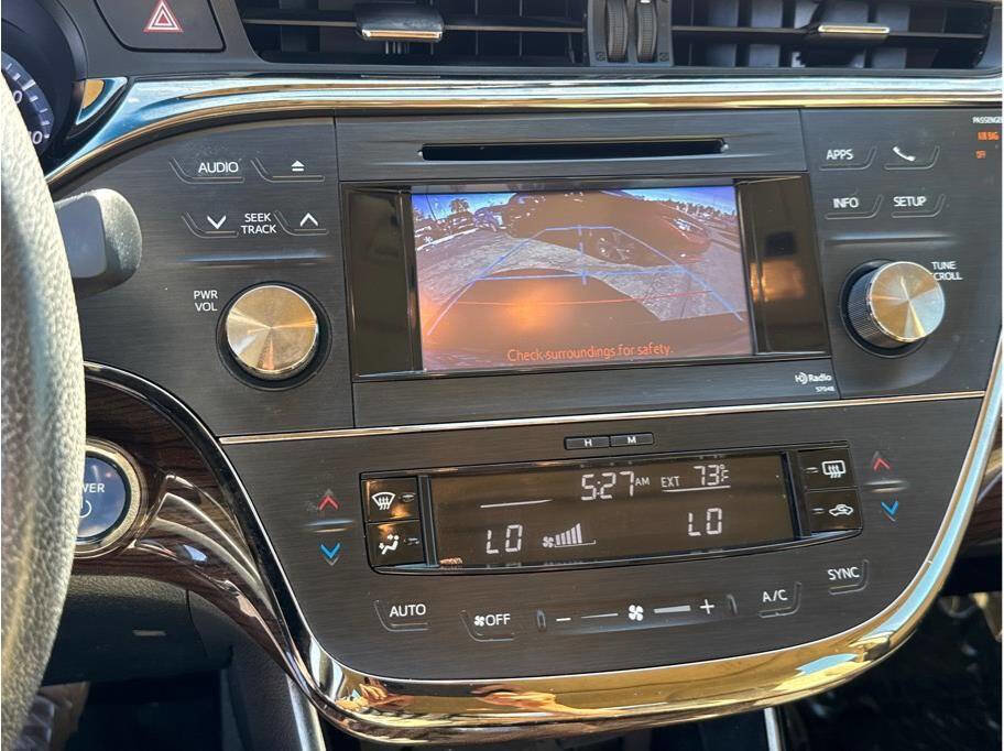 Used 2013 Toyota Avalon XLE Touring image 19