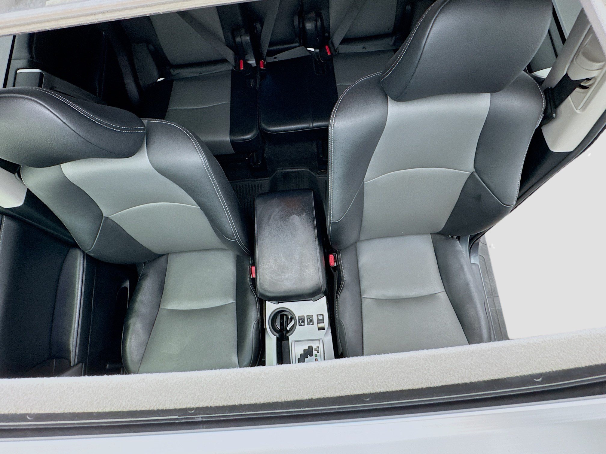 Used 2021 Toyota 4Runner SR5 Premium w/ Moonroof Package RWD image 14