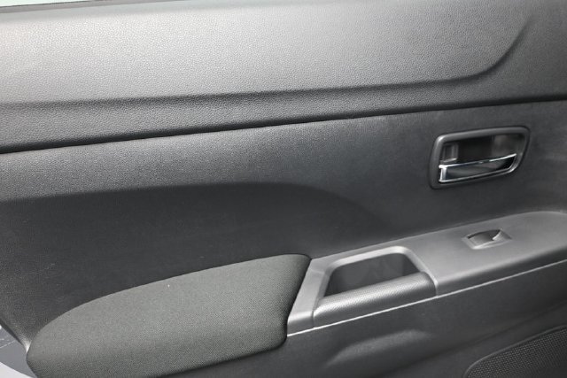New 2027 Mitsubishi Outlander Sport ES FWD image 9