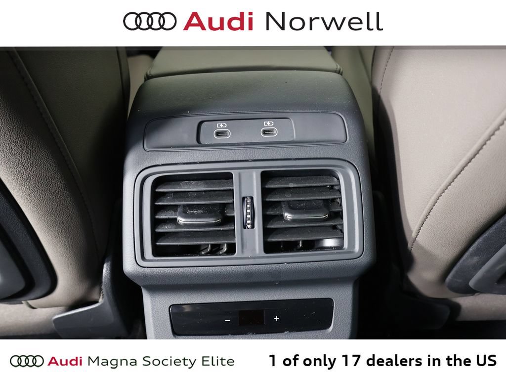 Used 2025 Audi Q5 Premium Plus w/ Premium Plus AWD/4WD image 24