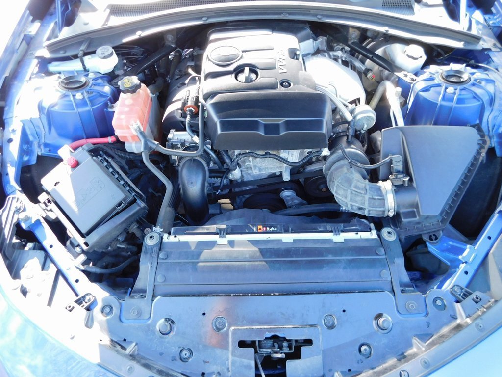 Used 2019 Chevrolet Camaro LT w/ Technology Package image 37