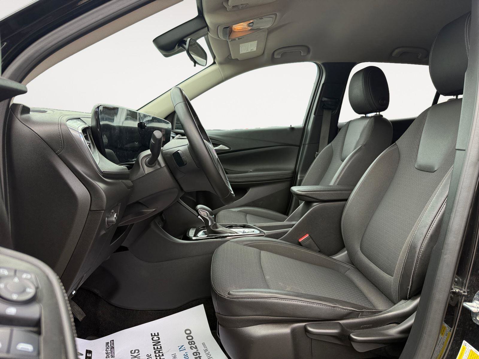 Used 2025 Buick Encore GX Preferred image 10