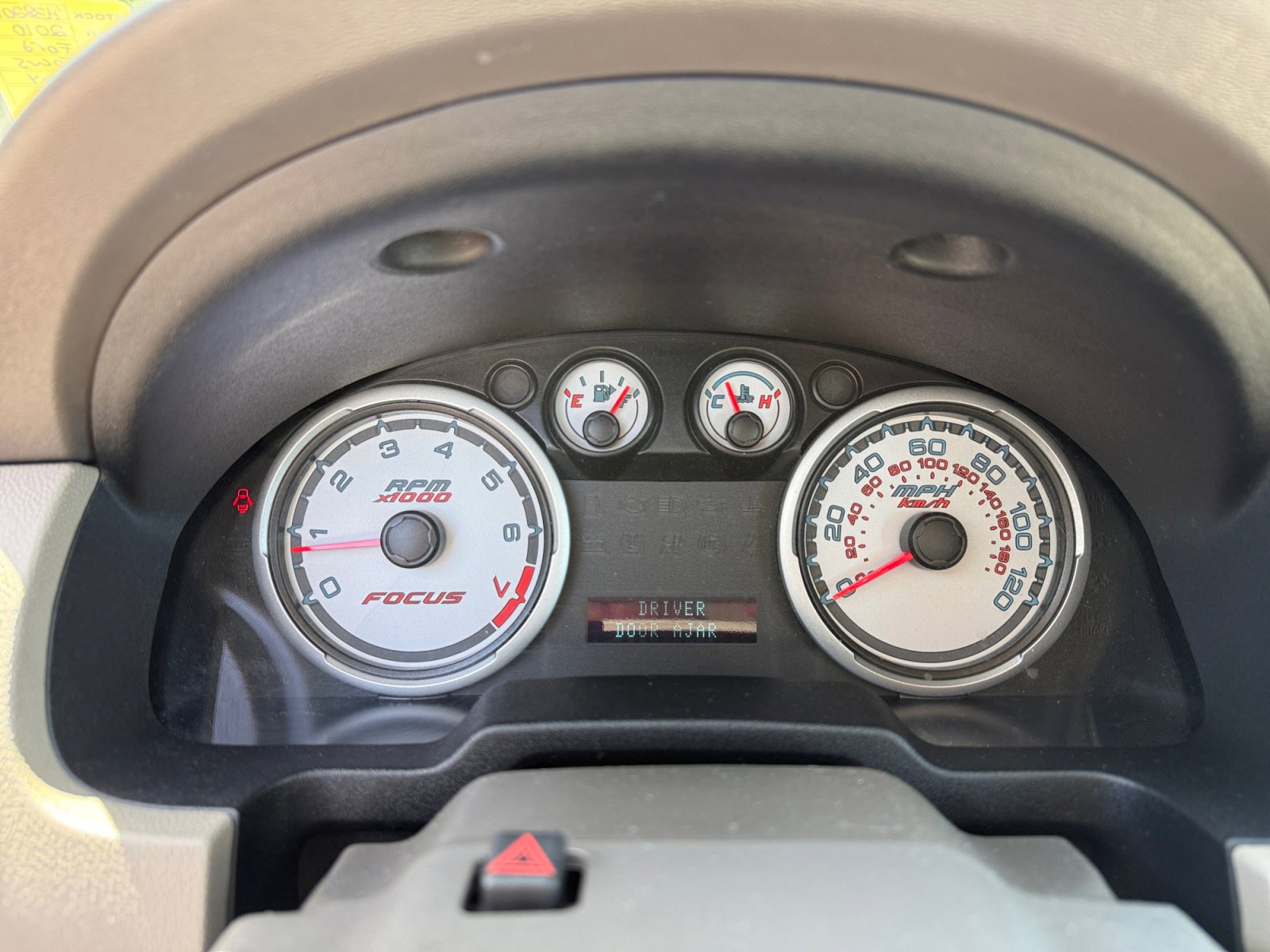 Used 2010 Ford Focus SE image 11