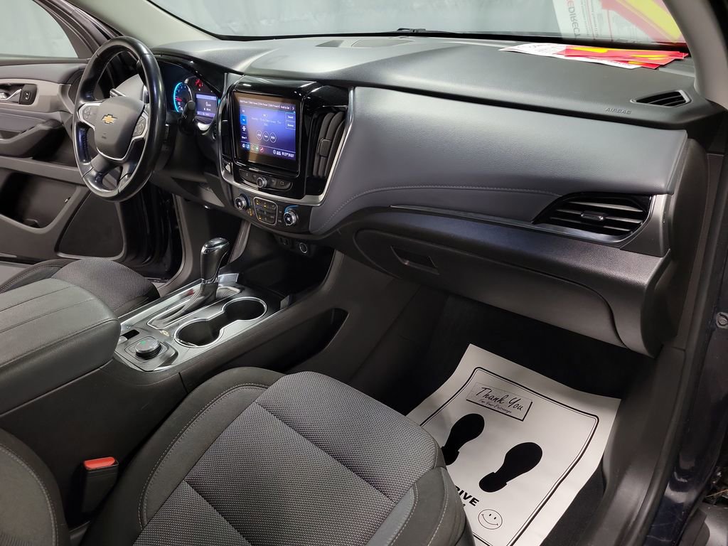 Used 2020 Chevrolet Traverse LT w/ LPO, Floor Liner Package image 24