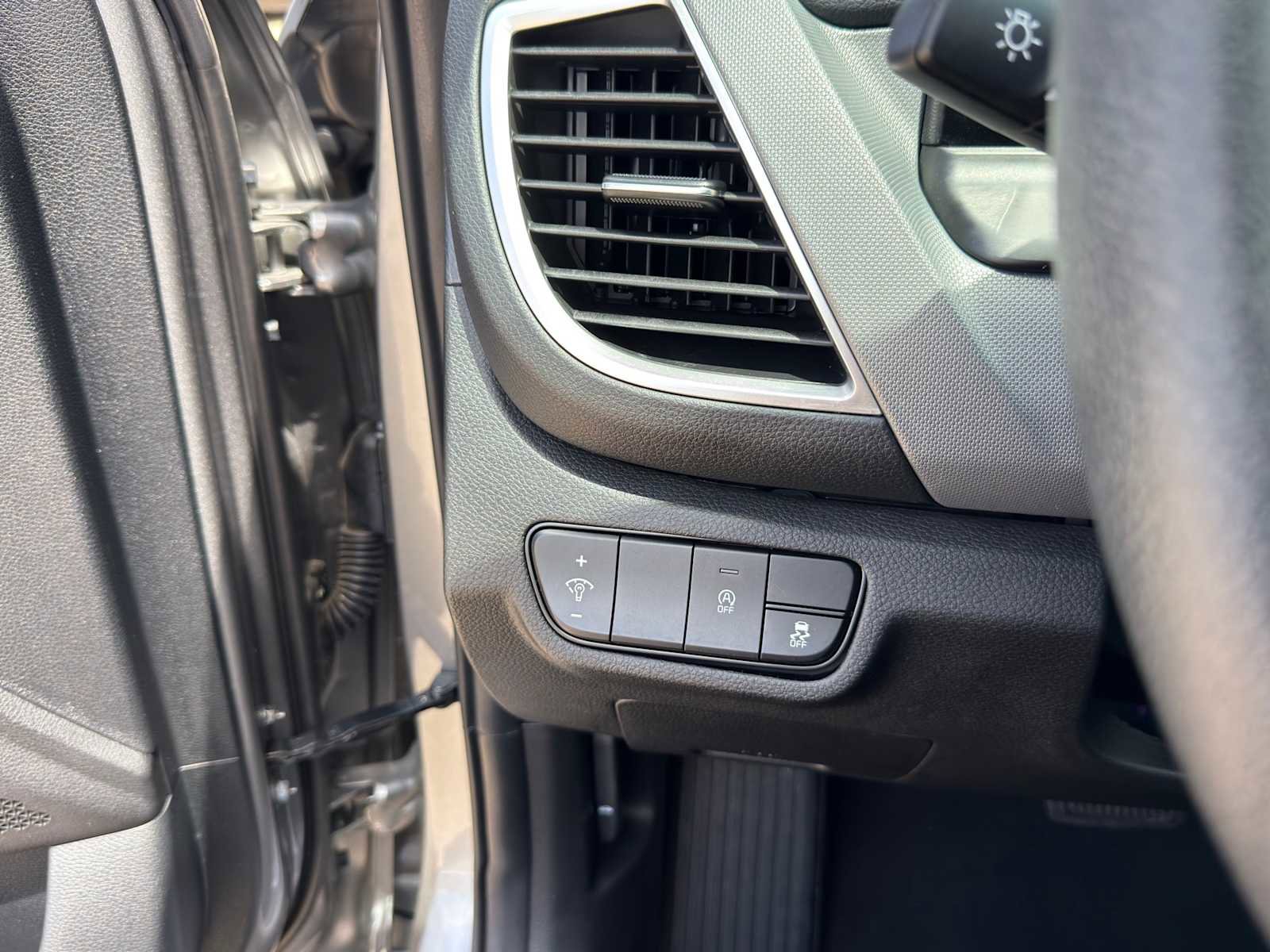 Certified 2024 Kia Seltos LX AWD/4WD image 22