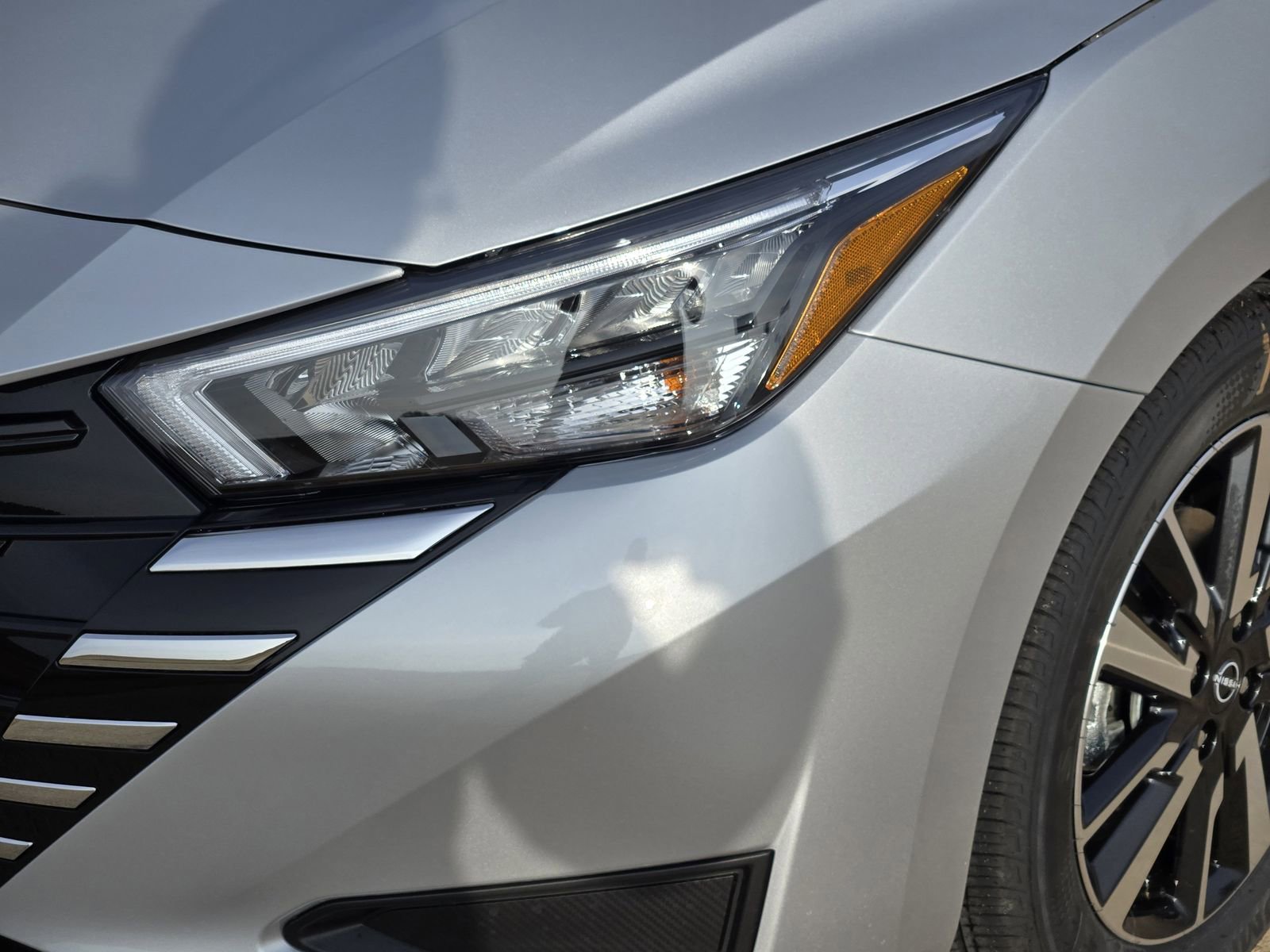 New 2025 Nissan Versa SV w/ Trunk Package image 9